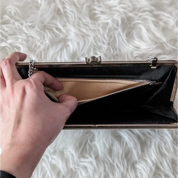 La Marguise Vintage Black & Silver Clutch - Picture 8 of 10